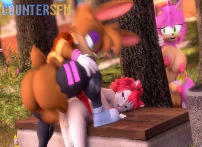 Video :Animal porno of a sexy girl getting banged from behind